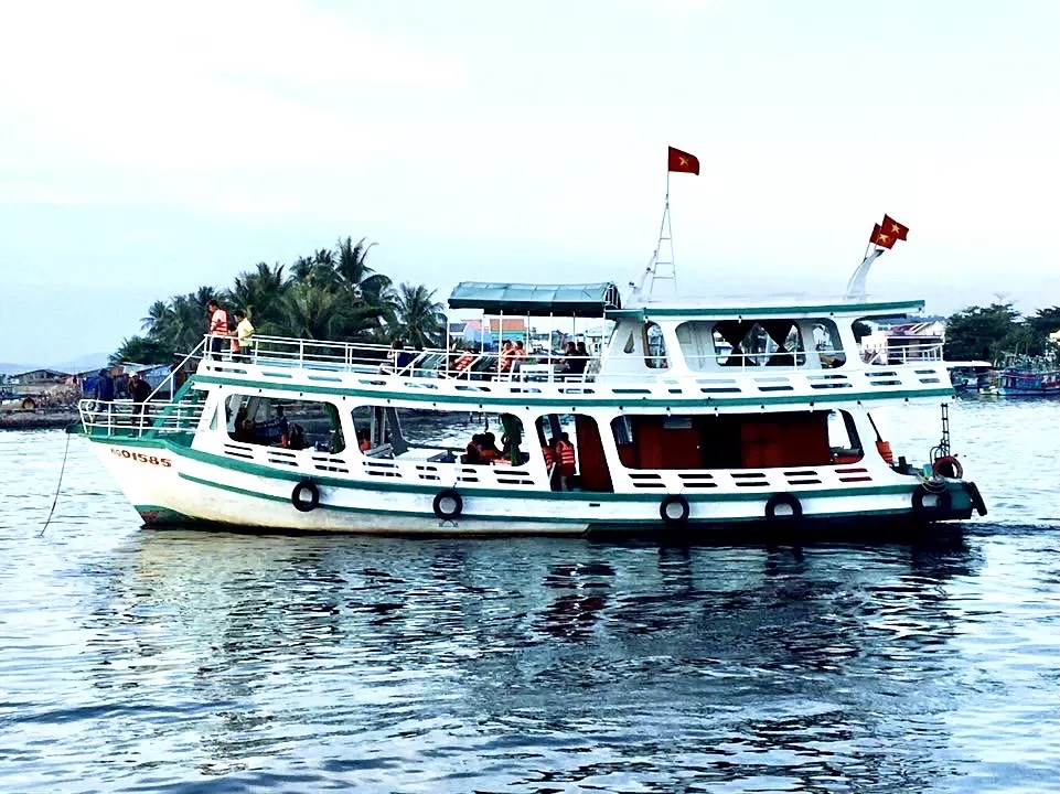 Dịch Vụ Cho Thuê Cano & Tàu Câu Phú Quốc